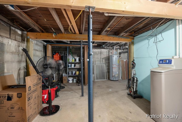 1266 E 88th St, Newaygo, MI 49337 - unfinished basement with gas water heater and washer / clothes dryer