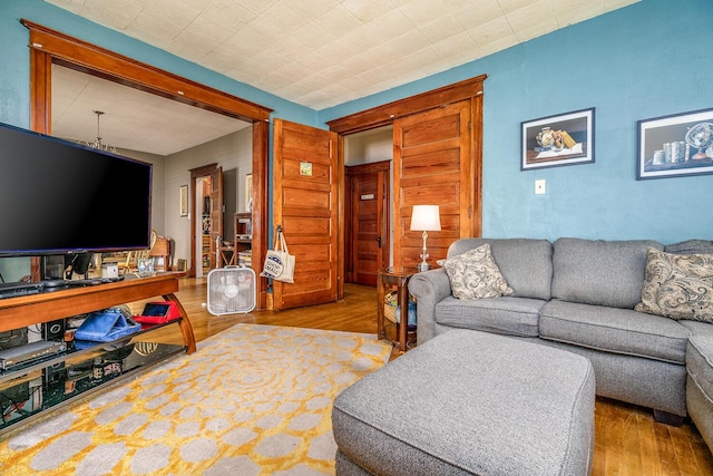 815 Wolcott Ave, Saint Joseph, MI 49085 - living room with wood finished floors