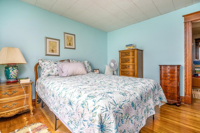 815 Wolcott Ave, Saint Joseph, MI 49085 - bedroom with wood finished floors