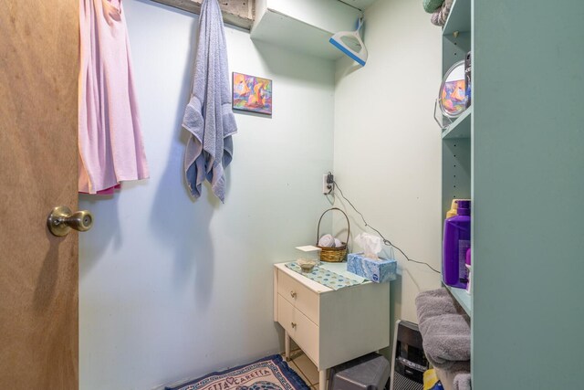 815 Wolcott Ave, Saint Joseph, MI 49085 - view of laundry area