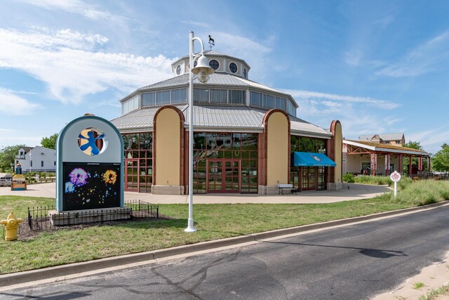 815 Wolcott Ave, Saint Joseph, MI 49085 - view of building exterior