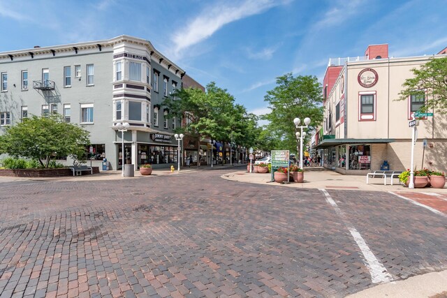 815 Wolcott Ave, Saint Joseph, MI 49085 - view of decorative street featuring street lights, sidewalks, and curbs