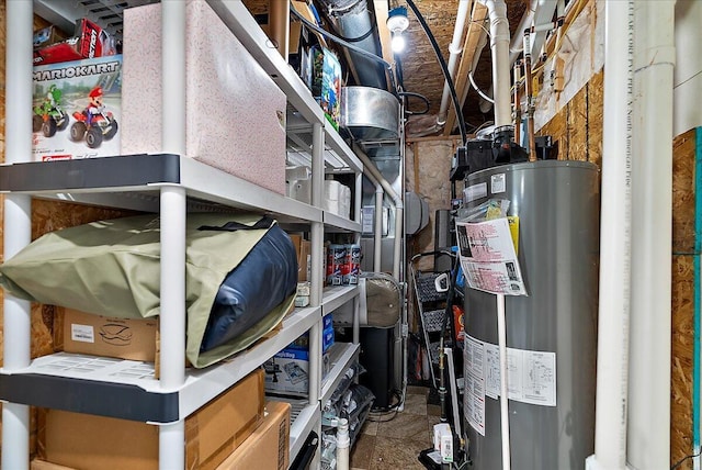 5922 Sable Ridge Dr SE, Kentwood, MI 49508 - storage area featuring water heater