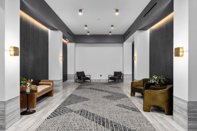 144 Oakes St SW Unit 1905, Grand Rapids, MI 49503 - view of lobby