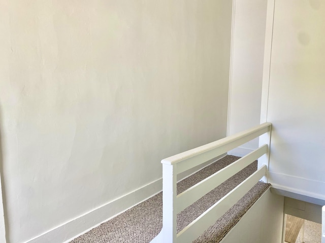 501 E Paw Paw St, Paw Paw, MI 49079 - view of stairway