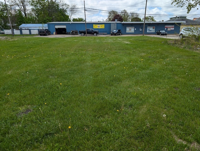 209 Perry St, Albion, MI 49224 - photo 2