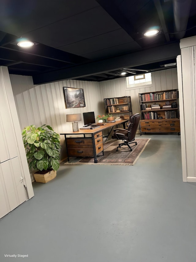 7150 Shenandoah Ave, Allen Park, MI 48101 - home office with finished concrete floors