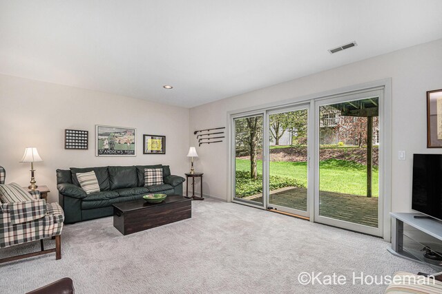 1334 Thornberry Ct W, Grand Rapids, MI 49546 - carpeted living room featuring visible vents and recessed lighting