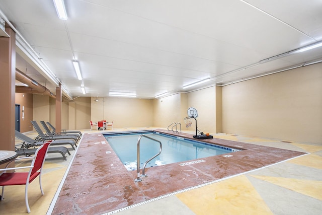 225 N Whittaker St Unit 7 & 8, New Buffalo, MI 49117 - view of swimming pool