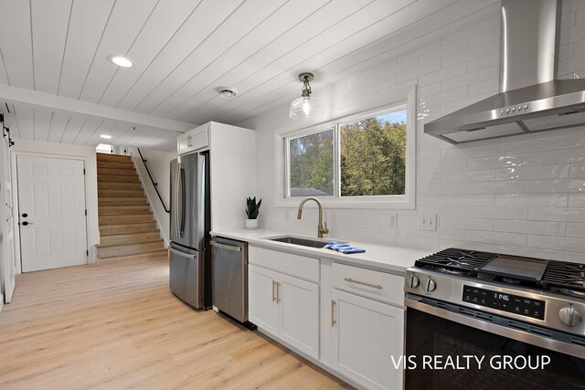 201 S Lake Ave, Spring Lake, MI 49456