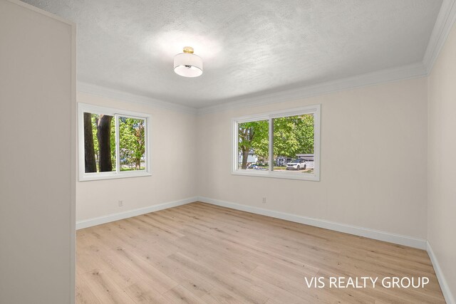 201 S Lake Ave, Spring Lake, MI 49456