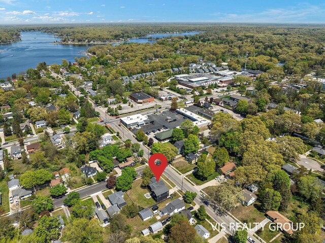 201 S Lake Ave, Spring Lake, MI 49456