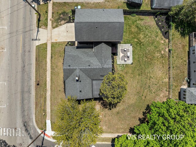 201 S Lake Ave, Spring Lake, MI 49456