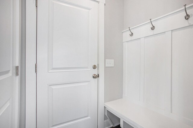 8851 Loggers Ridge Ct SE, Caledonia, MI 49316 - view of mudroom
