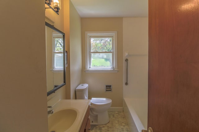 full bath featuring toilet, baseboards, and vanity
