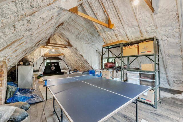 2486 Whitmore Lake Rd, Ann Arbor, MI 48105 - rec room with vaulted ceiling