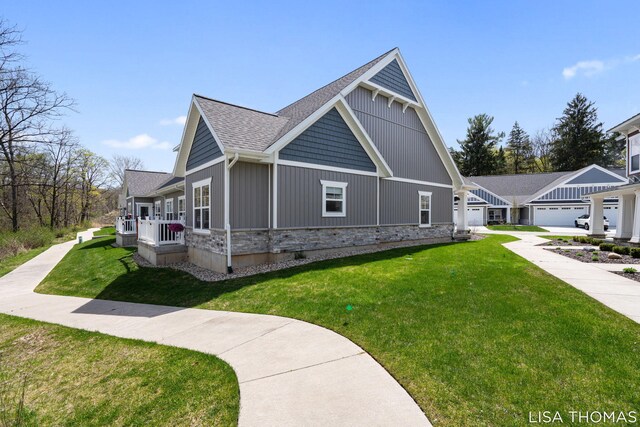 179 Tamarack Ln NE, Rockford, MI 49341