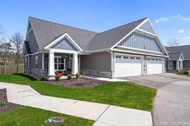 179 Tamarack Ln NE, Rockford, MI 49341