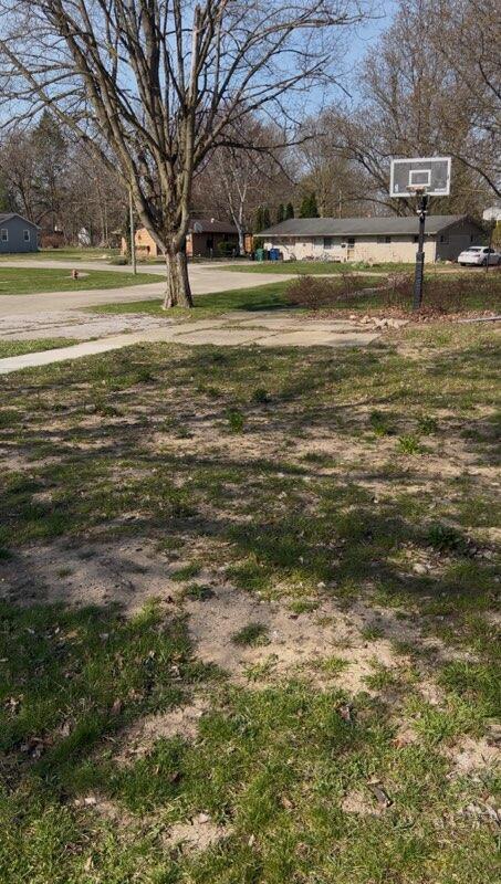 200 Plum St, Constantine, MI 49042
