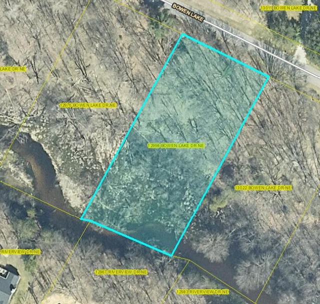 12998 Bowen Lake Dr, Gowen, MI 49326