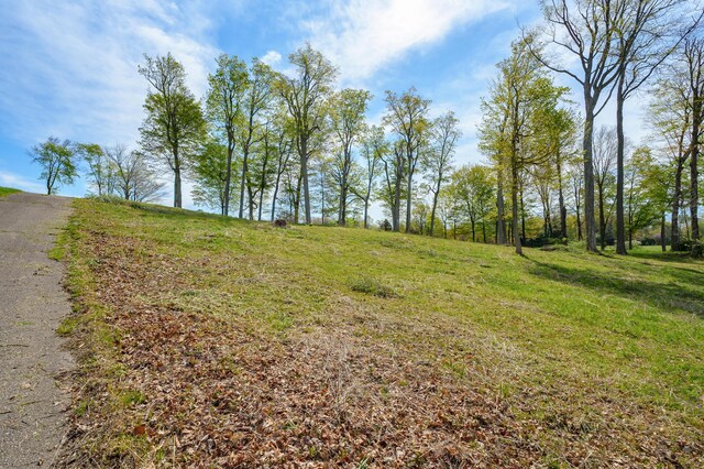 4810 Knoll Ct, Watervliet, MI 49098