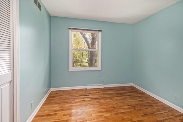 2314 Hickory Point Dr N, Portage, MI 49024 - empty room featuring light wood-type flooring and baseboards