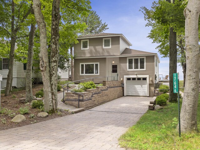 17646 S Ridgewood Dr, Arcadia, MI 49613