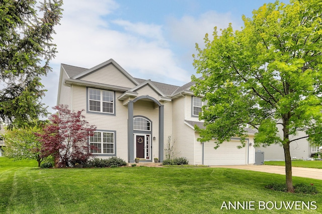 10852 Thornberry Way, Zeeland, MI 49464 - traditional-style home featuring driveway and a front lawn