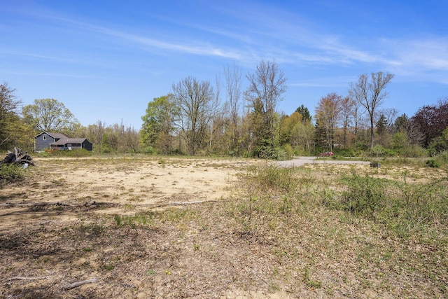 6316 Gleason Rd, Saugatuck, MI 49453