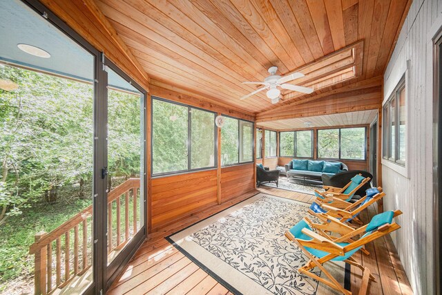 1410 N Folkstone Ct, Ann Arbor, MI 48105 - sunroom / solarium featuring a ceiling fan, lofted ceiling, and healthy amount of natural light