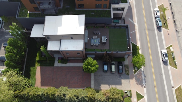 26 W 6th St, Holland, MI 49423 - drone / aerial view