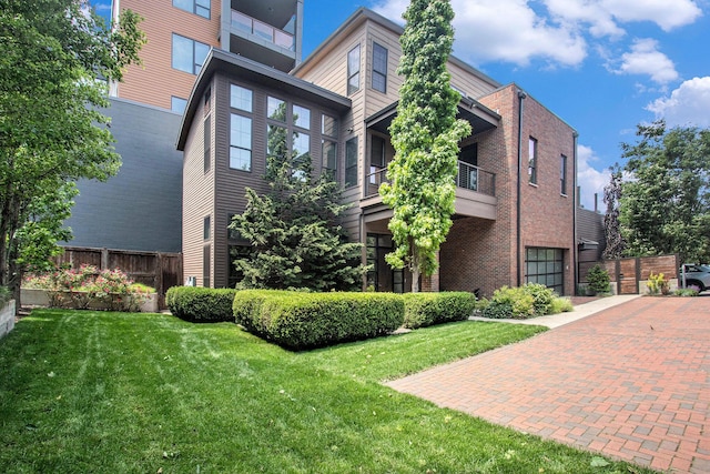 26 W 6th St, Holland, MI 49423 - photo 1