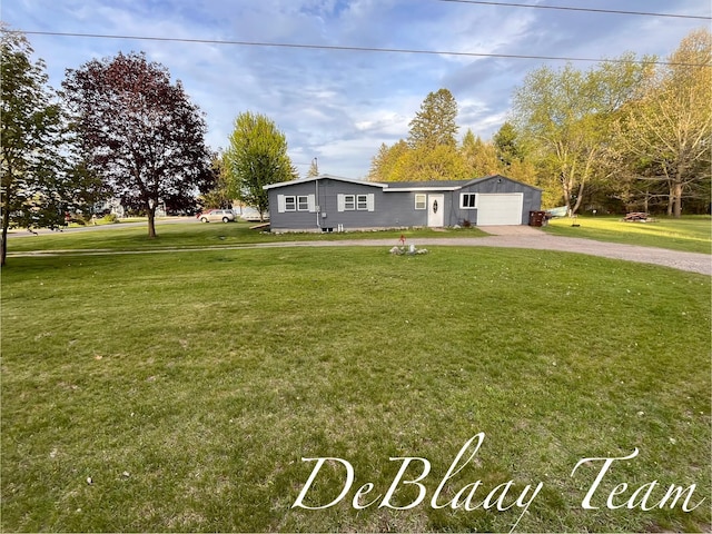 6061 Cutler Rd, Lakeview, MI 48850 - view of front of home featuring a front yard, driveway, and an attached garage