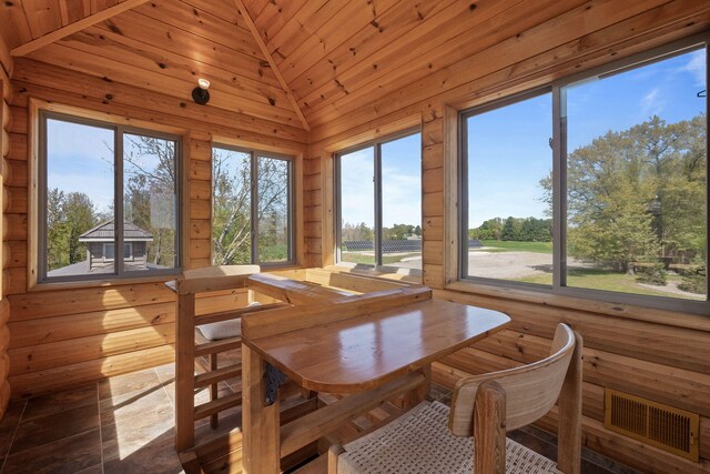 4624 Parman Rd, Stockbridge, MI 49285 - sunroom / solarium with lofted ceiling and healthy amount of natural light