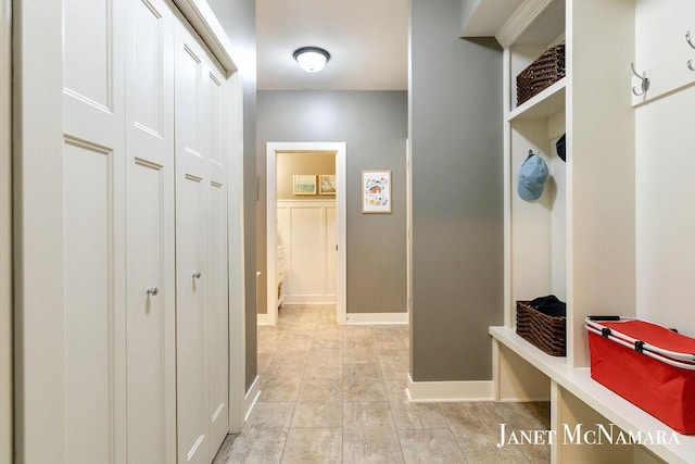 2078 Chippewa Dr Unit 25, Holland, MI 49424 - mudroom featuring baseboards