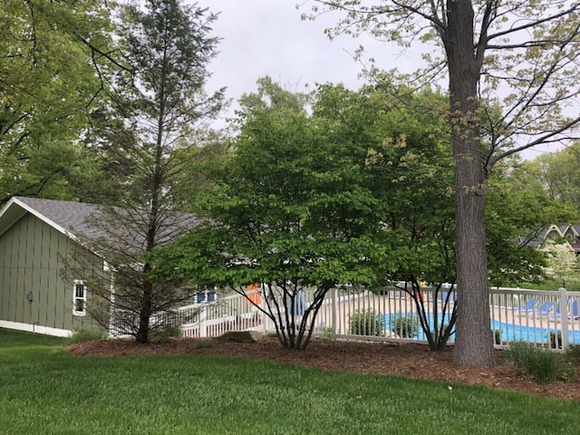 2078 Chippewa Dr Unit 25, Holland, MI 49424 - view of yard