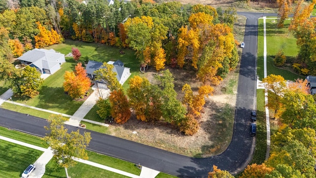 2109 Toscana St, Kalamazoo, MI 49009