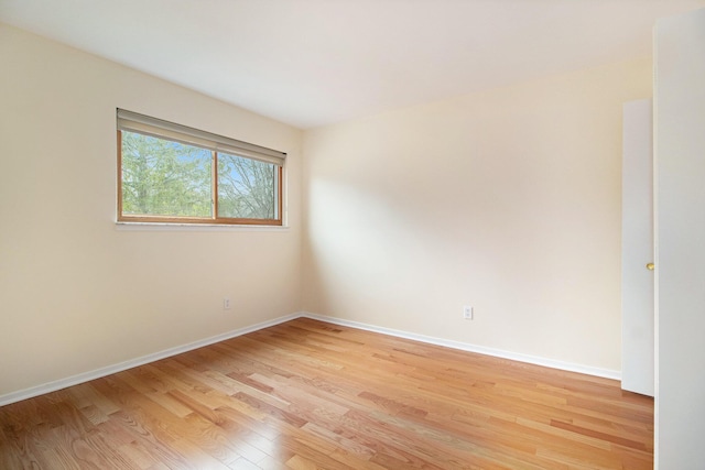 1 Northwick Ct, Ann Arbor, MI 48105 - unfurnished room with light wood-style flooring and baseboards