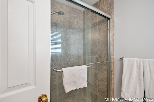 3760 Lakeshore Dr, Holland, MI 49424 - bathroom featuring a tile shower