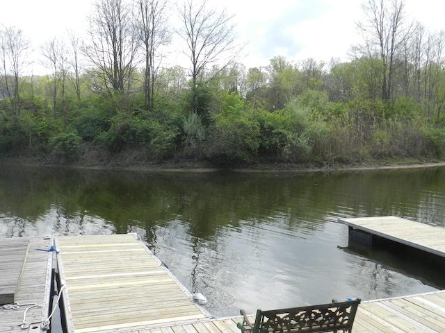 600 Swan River Dr, Benton Harbor, MI 49022