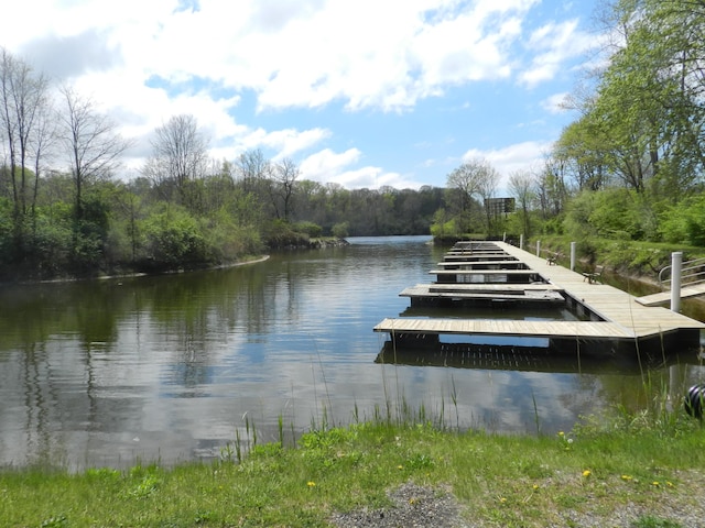 600 Swan River Dr, Benton Harbor, MI 49022