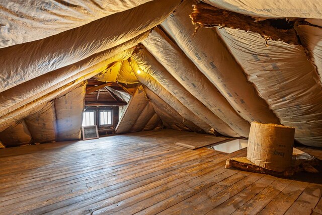 604 Edgewood St, Jackson, MI 49202 - view of unfinished attic