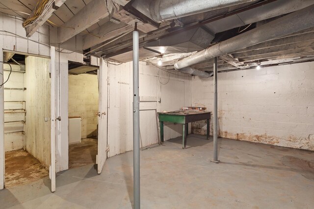 604 Edgewood St, Jackson, MI 49202 - view of unfinished below grade area