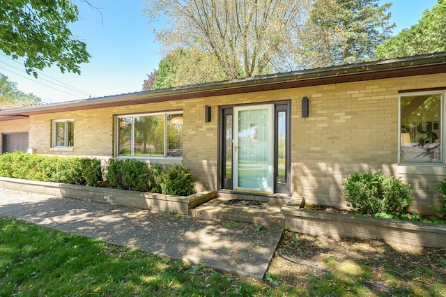 520 N W St, Coloma, MI 49038 - view of front of property with brick siding