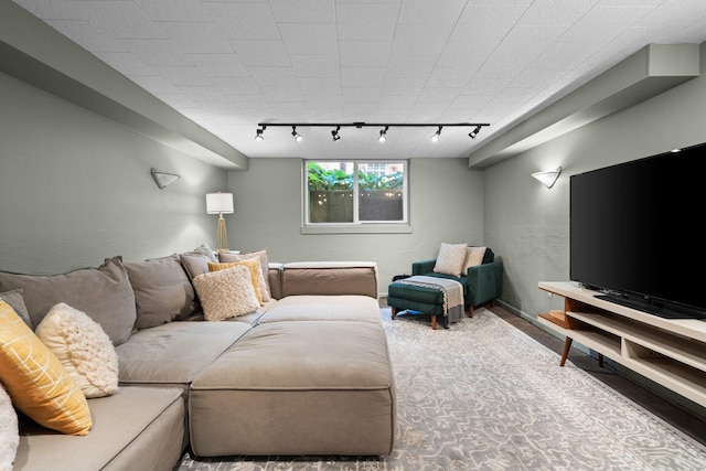 1711 Morton Ave, Ann Arbor, MI 48104 - living room featuring rail lighting