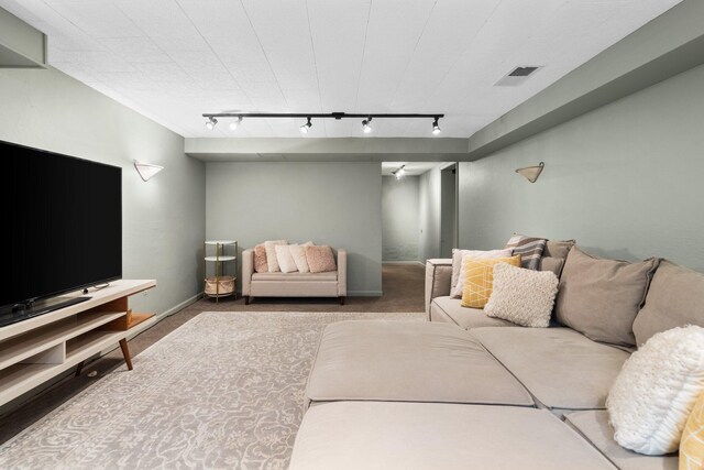 1711 Morton Ave, Ann Arbor, MI 48104 - living room with track lighting and carpet