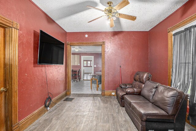 706 N Linn St, Bay City, MI 48706 - photo 7
