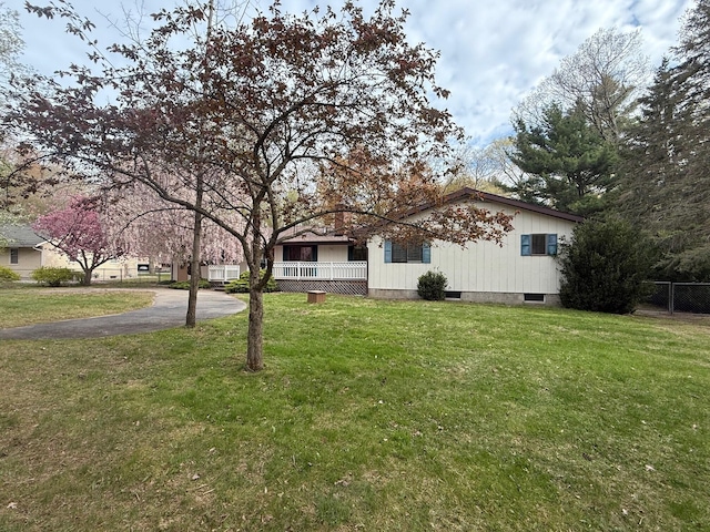 6035 W Trails End Rd, Ludington, MI 49431 - view of front of home featuring driveway