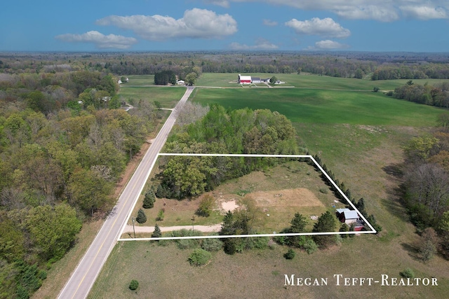10770 Long Rd, Howard City, MI 49329