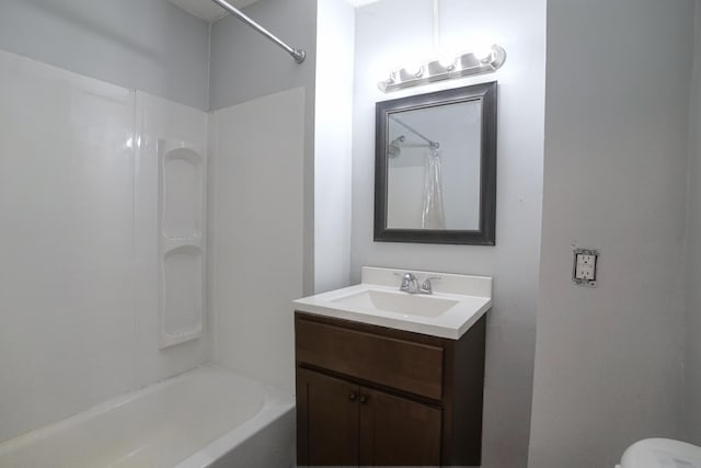 879 Carberry Rd, Niles, MI 49120 - full bathroom featuring vanity and shower / bathtub combination with curtain